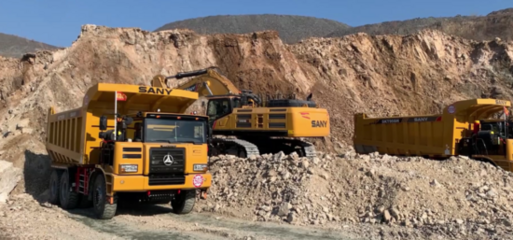 SY870H+SW955K+SY870H聯袂登場，見證采礦項目開工儀式暨礦石加工新篇章