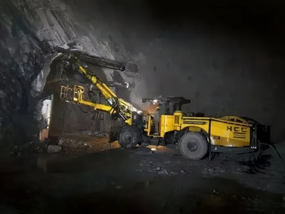 露天礦山邊坡與排土場事故隱患排查處置及開采加工基礎